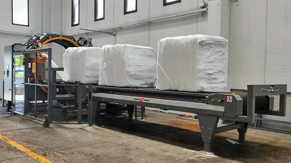 On Image: 2200 bale wrapper at Herambiente Italy